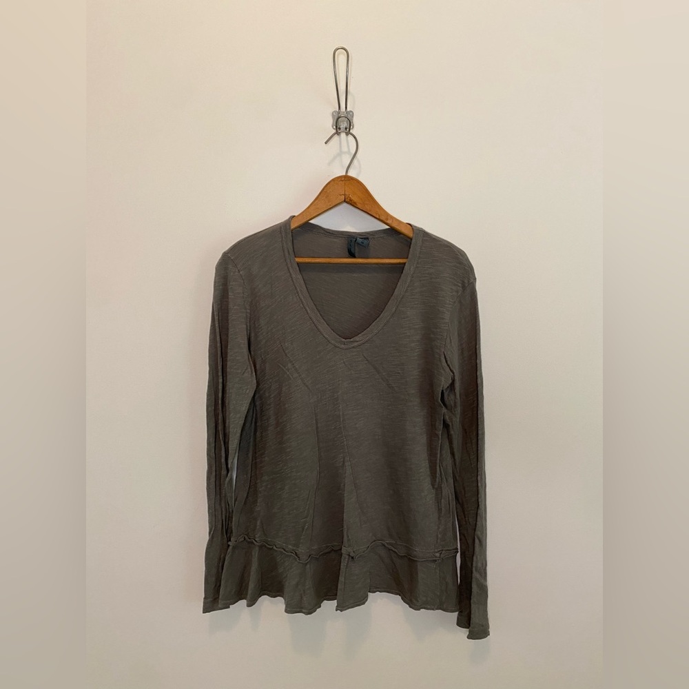 Long Sleeve V-Neck Ruffle Hem Shirt